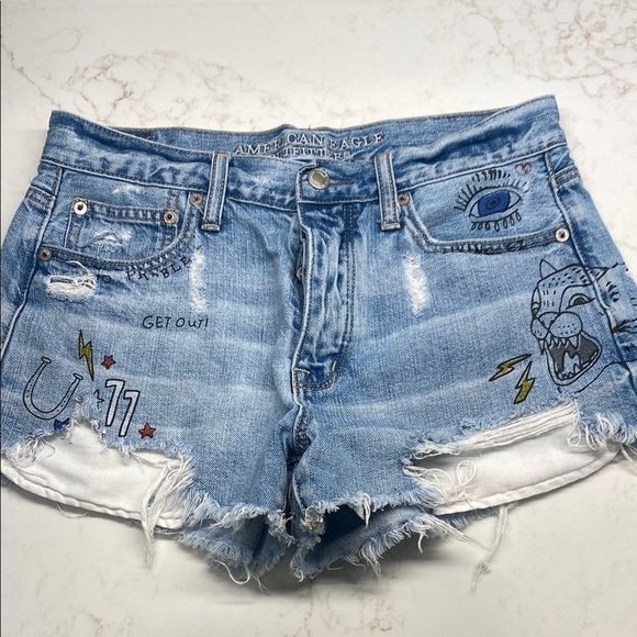 American Eagle Outfitters Pants - American Eagle Outfitters Vintage Hi-Rise Short Hand Painted Distressed Size 6